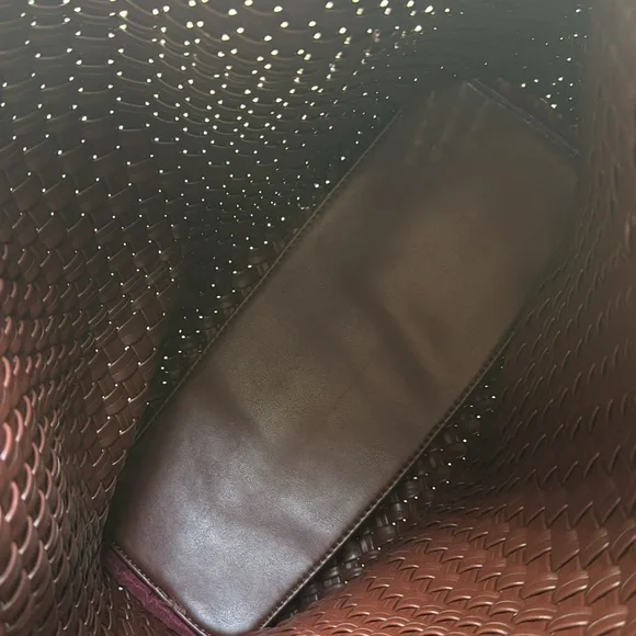 Elegant Woven Brown Tote Bag magnet closure shoulder bag basket weave - Picture 3 of 3